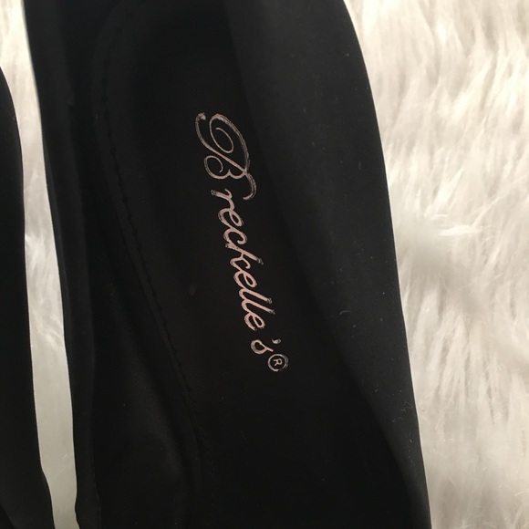 Breckelle’s black point toe heel pumps size 7 - Picture 3 of 6